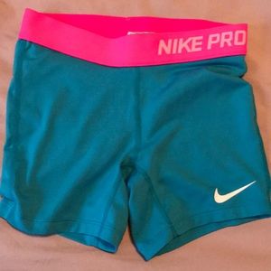nike pro
